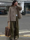 Manteau court élégant en laine