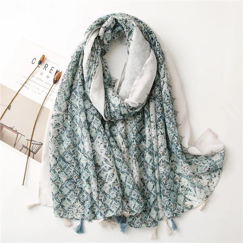 Foulard Printanier en Viscose à imprimé et pompoms