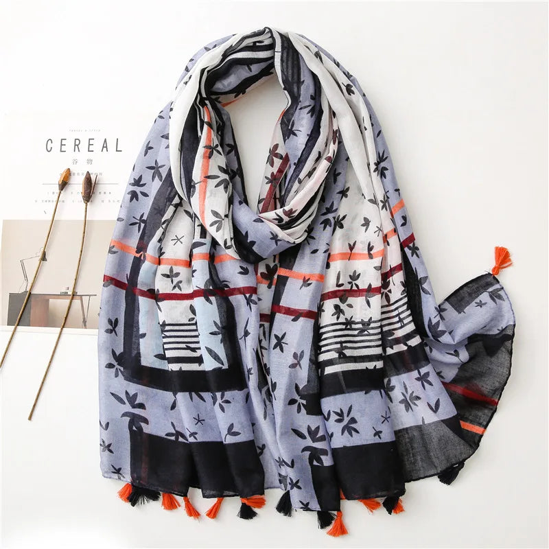 Foulard Printanier en Viscose à imprimé et pompoms