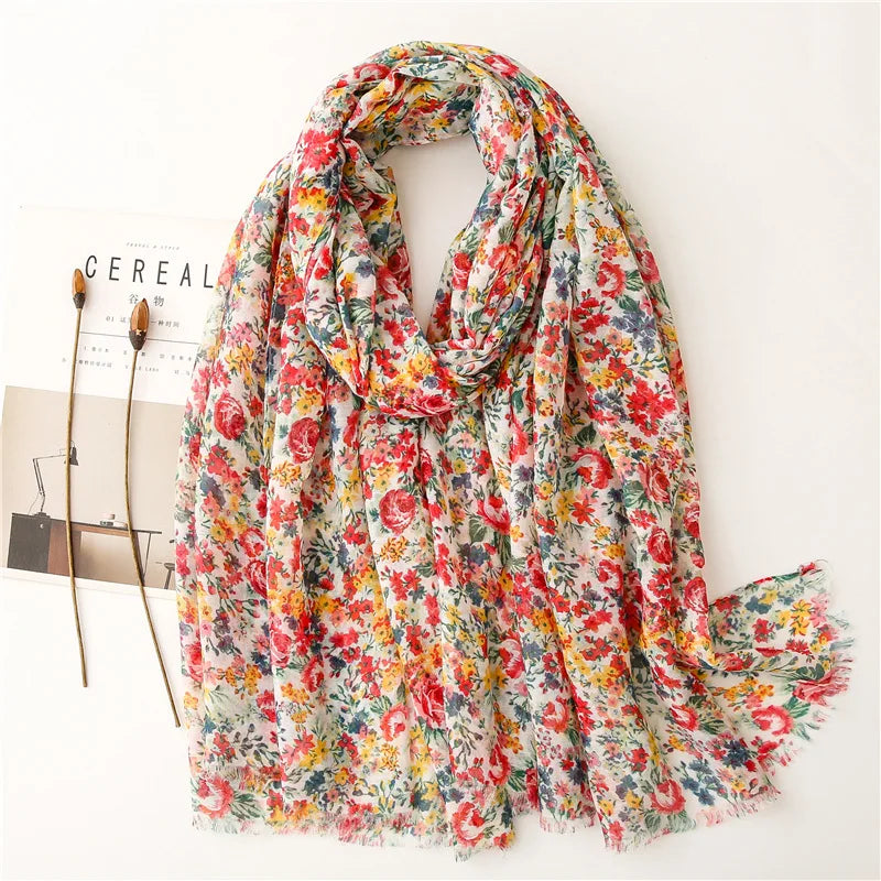 Foulard Printanier en Viscose à imprimé et pompoms