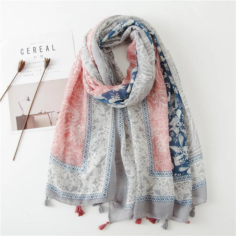 Foulard Printanier en Viscose à imprimé et pompoms