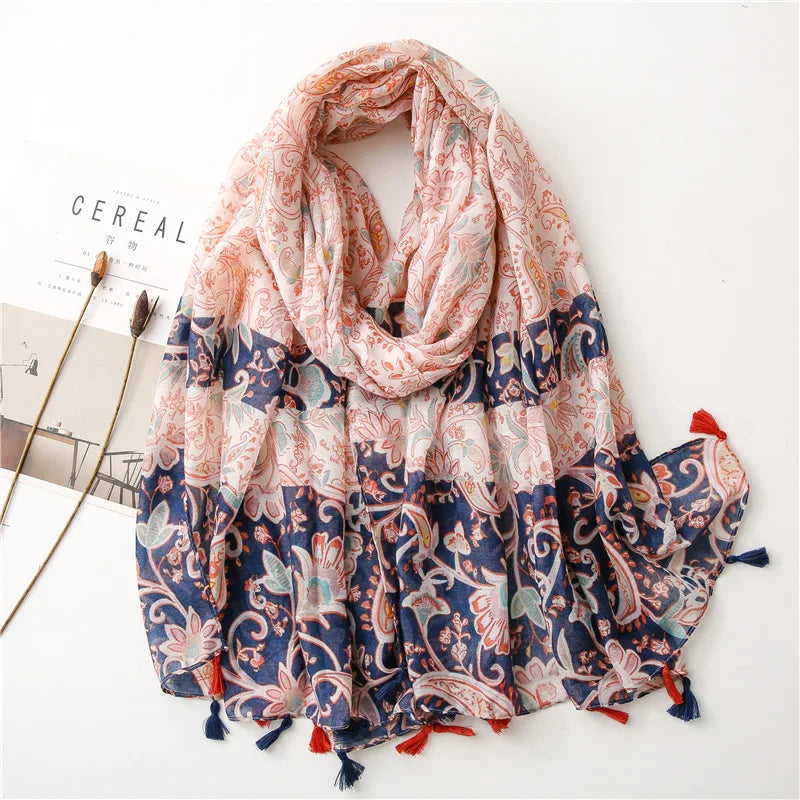 Foulard Printanier en Viscose à imprimé et pompoms