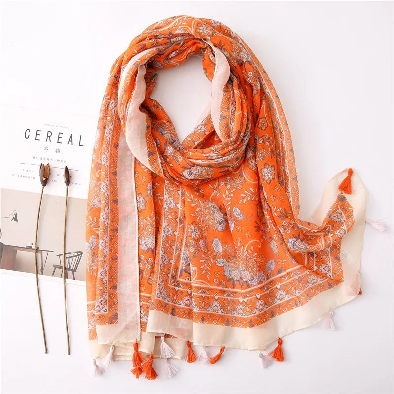 Foulard Printanier en Viscose à imprimé et pompoms