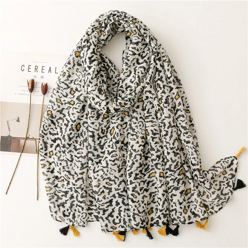 Foulard Printanier en Viscose à imprimé et pompoms