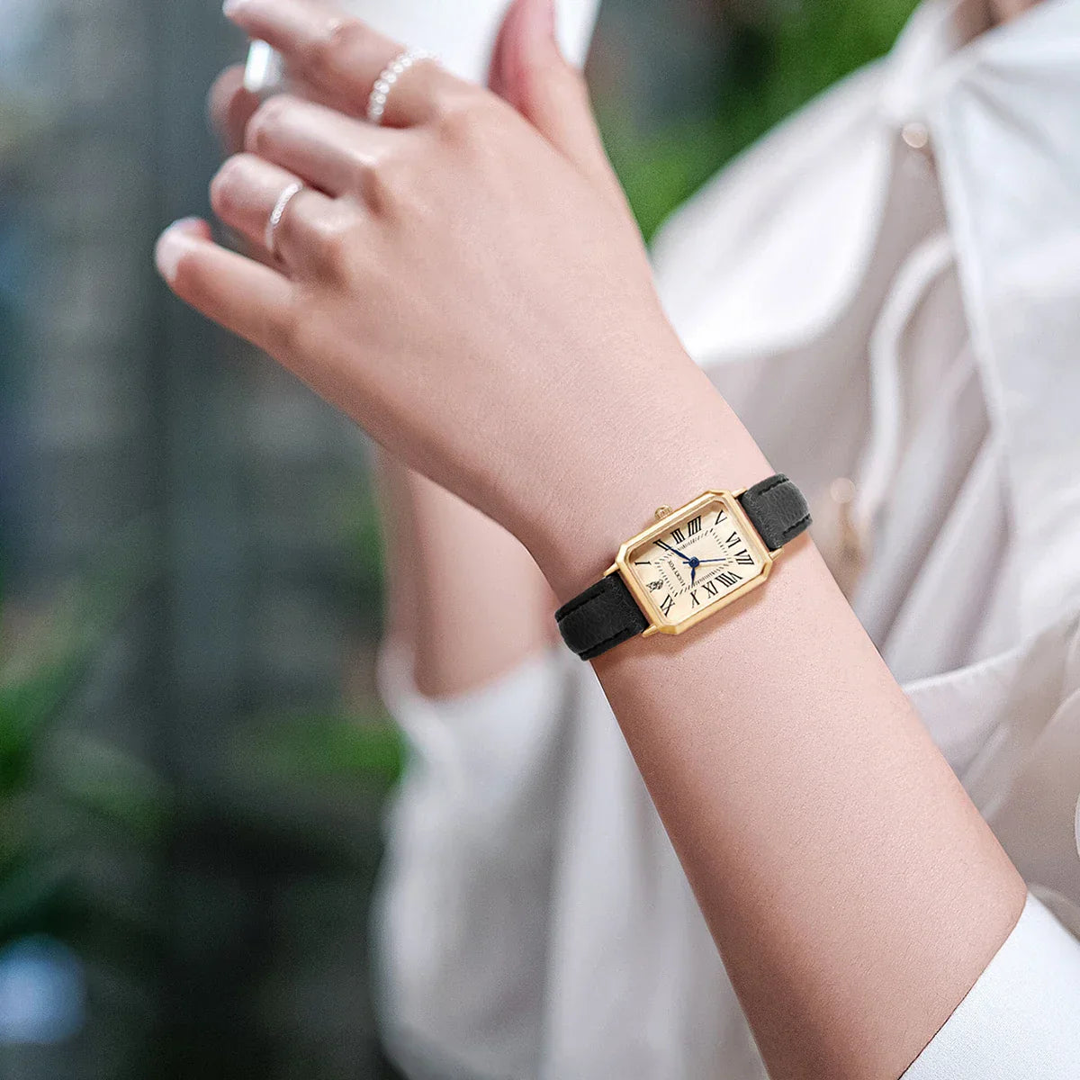 Coffret Montre Vintage & Collier pour Femme - Idée Cadeau