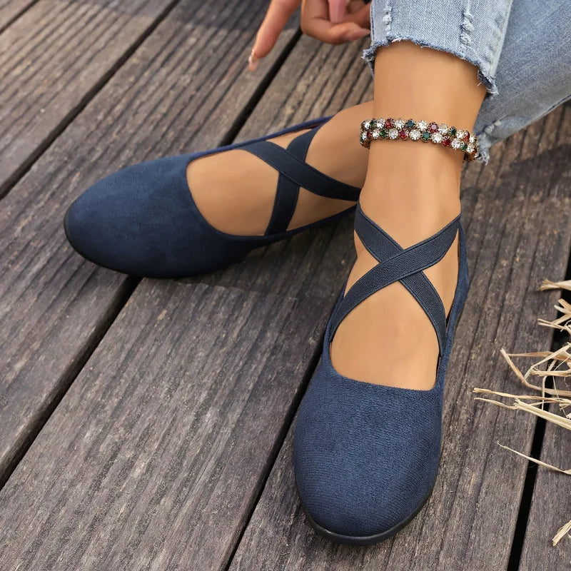 Ballerines Femme en Suédine – Brides Croisées, Semelle Compensée & Bout Rond