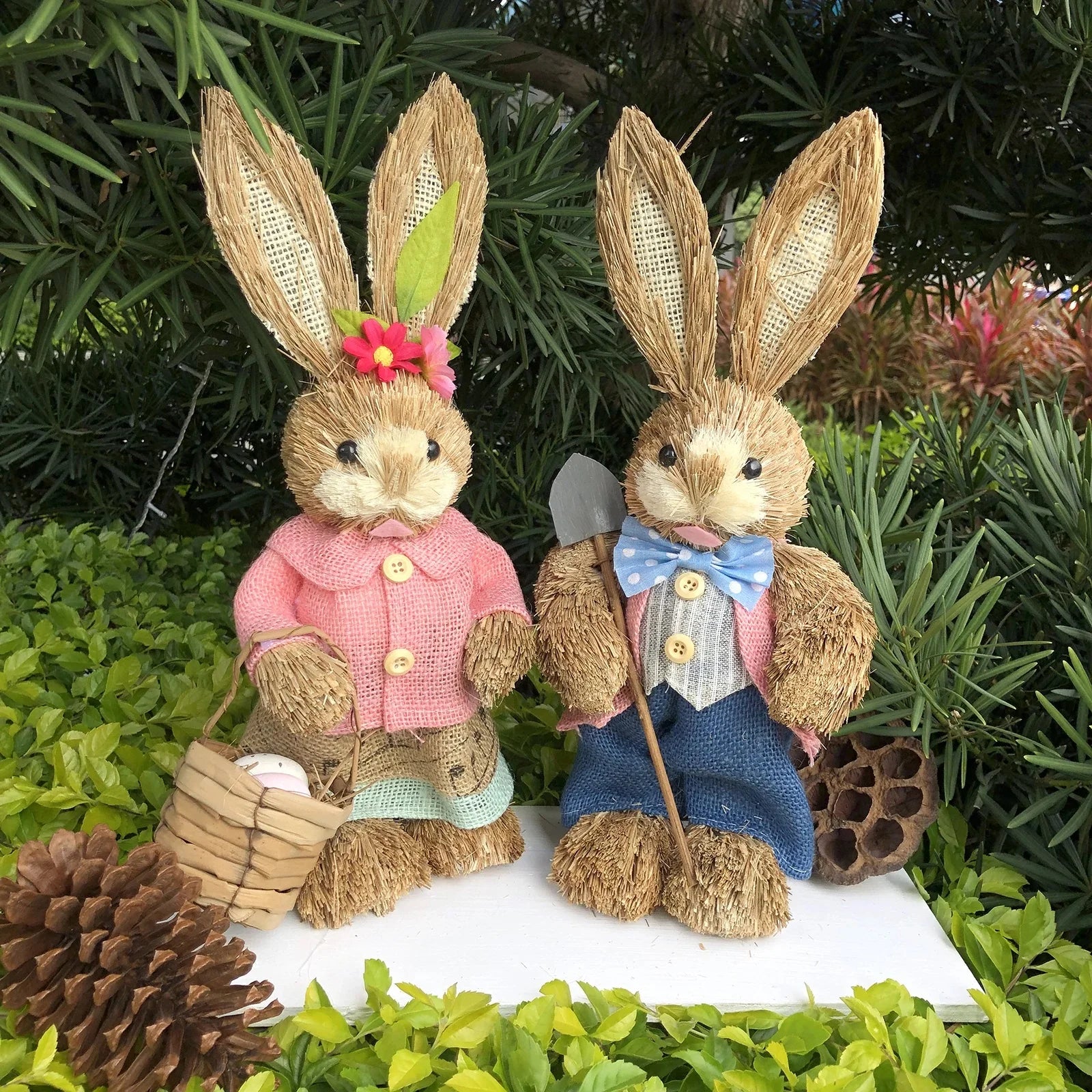Lapin de Pâques Décoratif en Paille Tissé 35CM