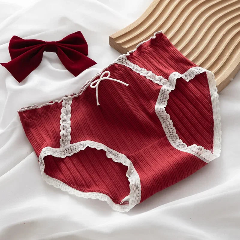 Lot de 4 Culottes en Coton St Valentin à dentelle & détails