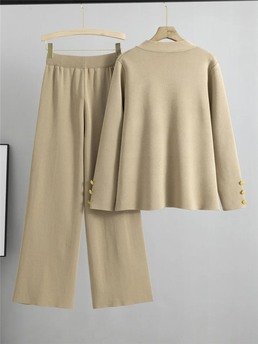Ensemble Tricot Femme Élégant à Boutons Dorés