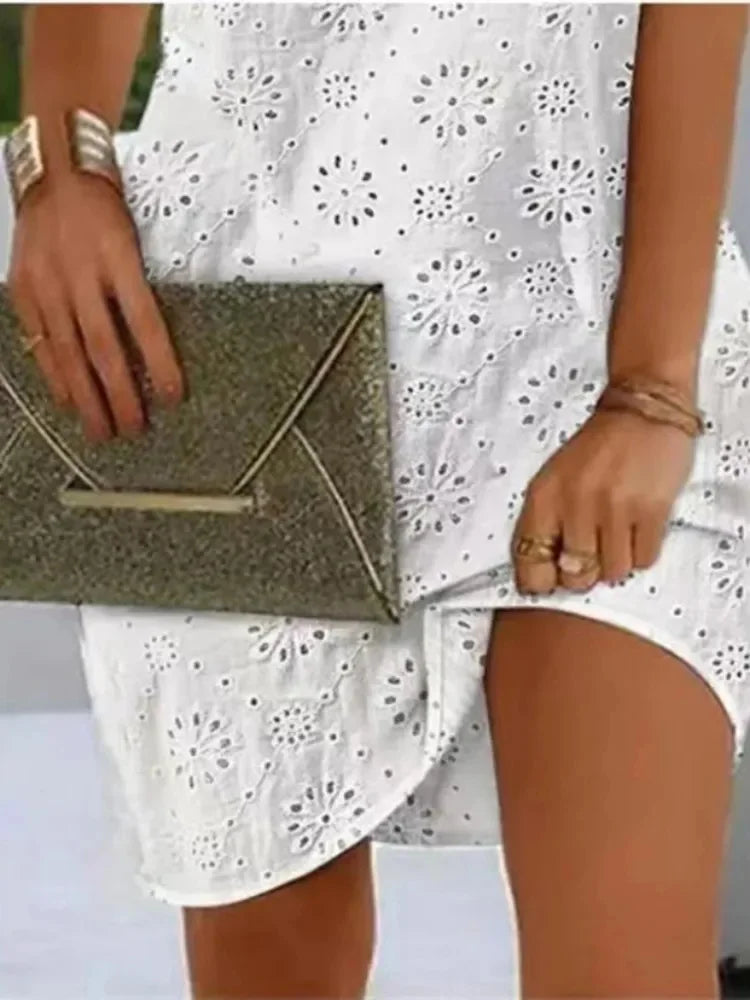 Robe Blanche d'Été Ajourée avec Noeuds sur Épaules