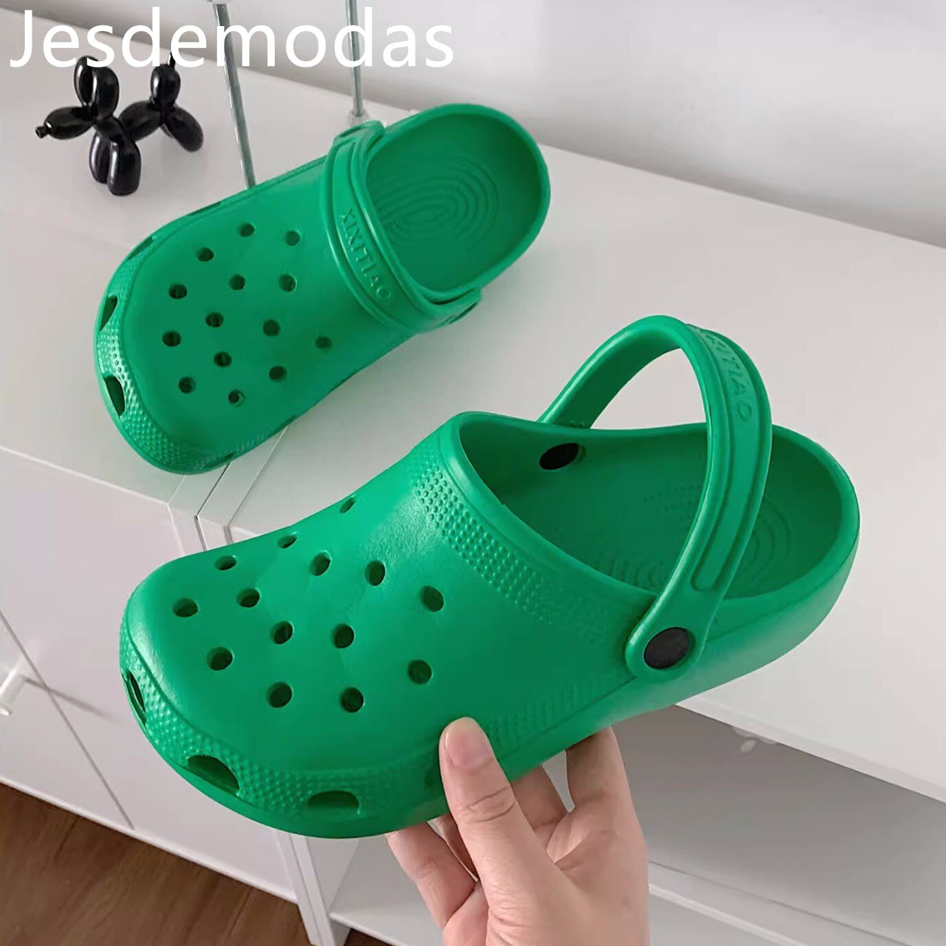 Sabot en plastique d'été - Collection 2023