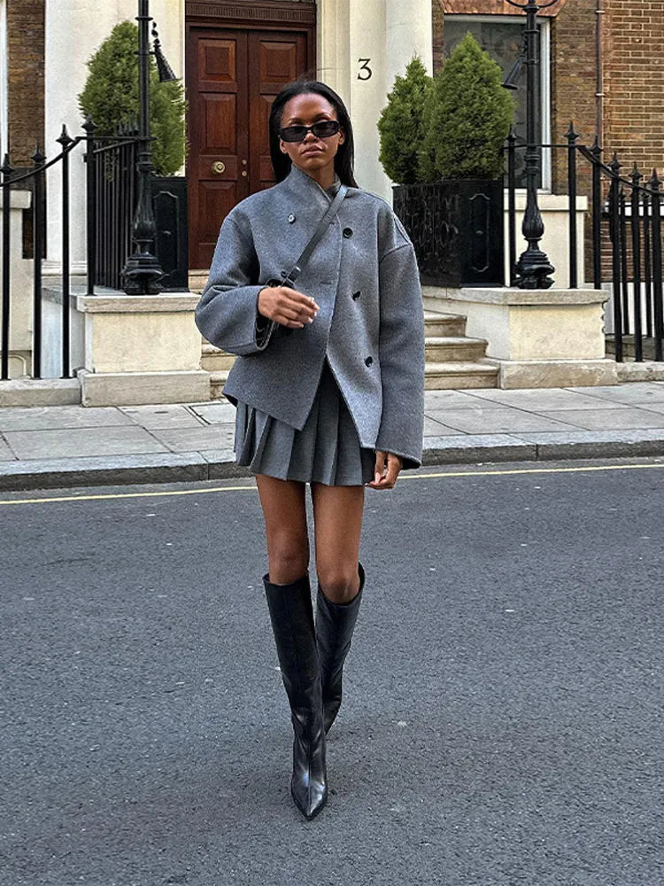 Manteau court élégant en laine