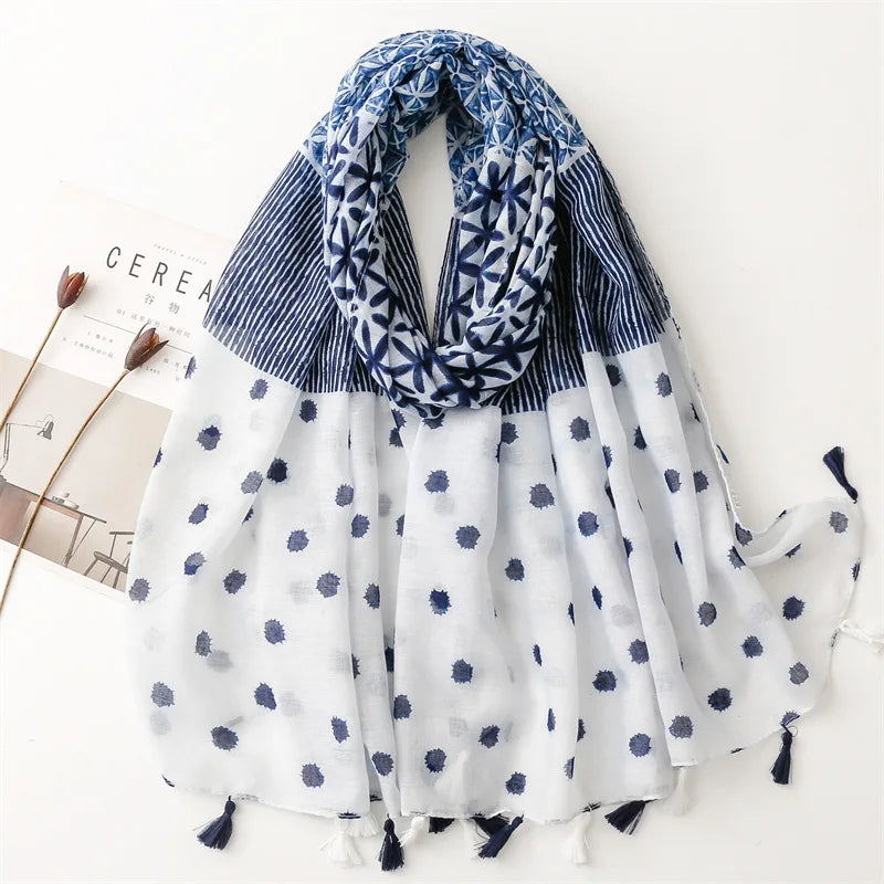 Foulard Printanier en Viscose à imprimé et pompoms
