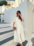Robe blanche broderie florale