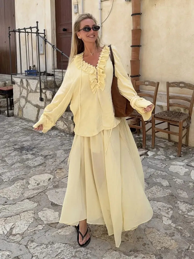 Ensemble Élégant Blouse à Volant & Jupe Longue Jaune