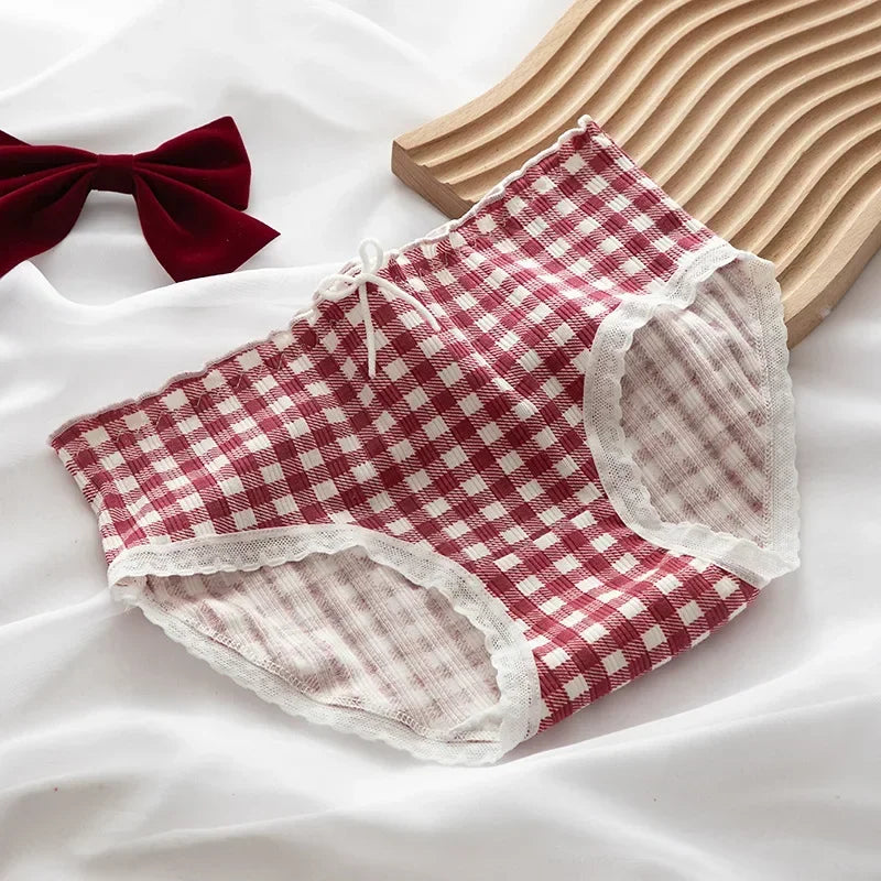Lot de 4 Culottes en Coton St Valentin à dentelle & détails