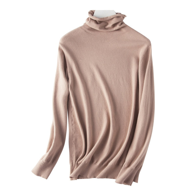 Cuello alto fino y atemporal