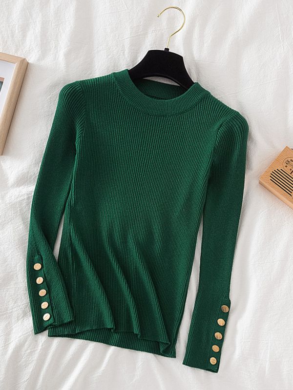 Pull col rond avec boutons dorés aux manches